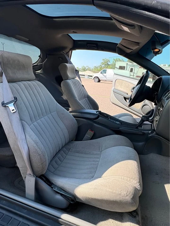 1995 Pontiac Firebird Formula 4th Gen - Image 13 of 16