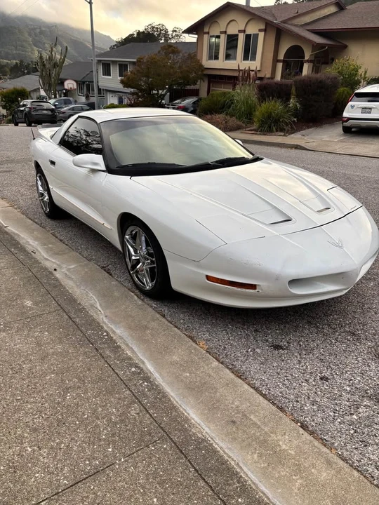 1995 Pontiac Firebird Formula 4th Gen - Image 2 of 9