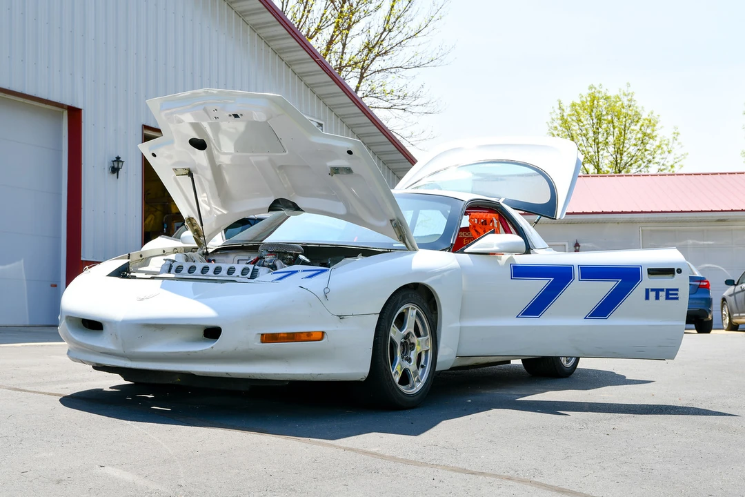 1995 Pontiac Firebird 4th Gen - Image 23 of 31