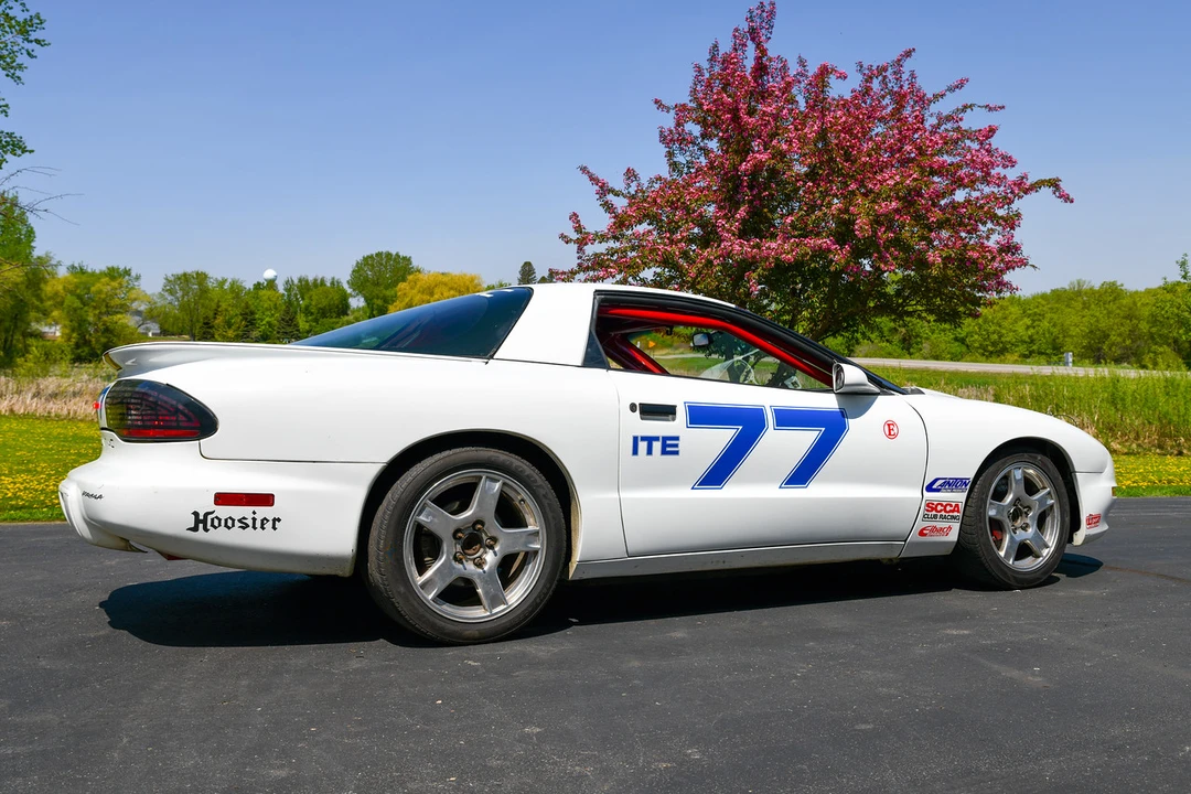 1995 Pontiac Firebird 4th Gen - Image 8 of 31