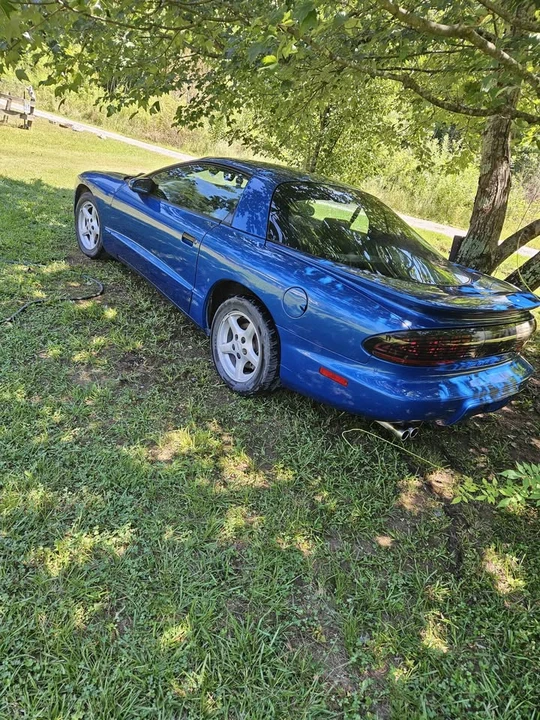 1995 Pontiac Firebird Formula 4th Gen - Image 4 of 5