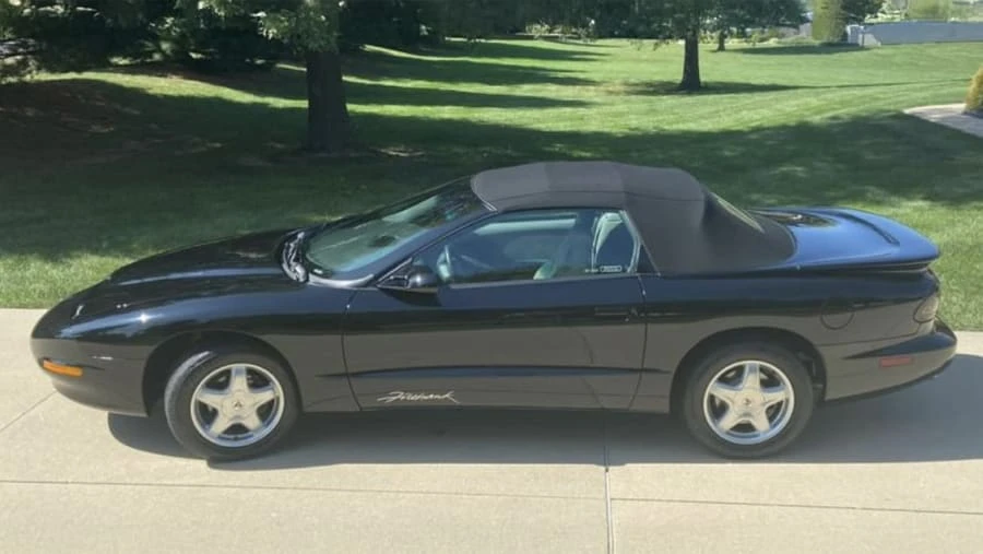 1995 Pontiac Firebird 4th Gen - Image 2 of 8