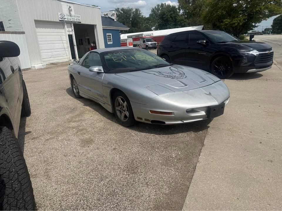 1995 Pontiac Firebird 4th Gen - Image 2 of 5