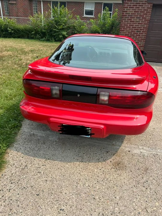 1995 Pontiac Firebird 4th Gen - Image 2 of 11