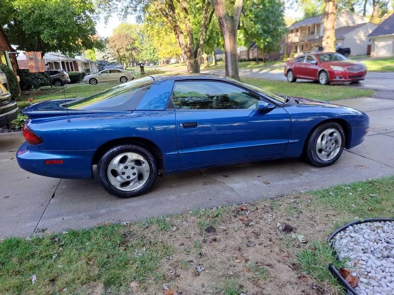 1995 Pontiac Firebird 4th Gen - Image 2 of 6