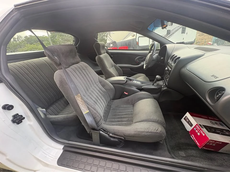 1995 Pontiac Firebird 4th Gen - Image 9 of 9
