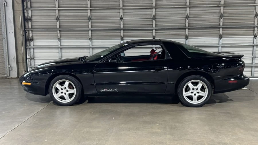 1995 Pontiac Firebird Formula 4th Gen - Image 2 of 8