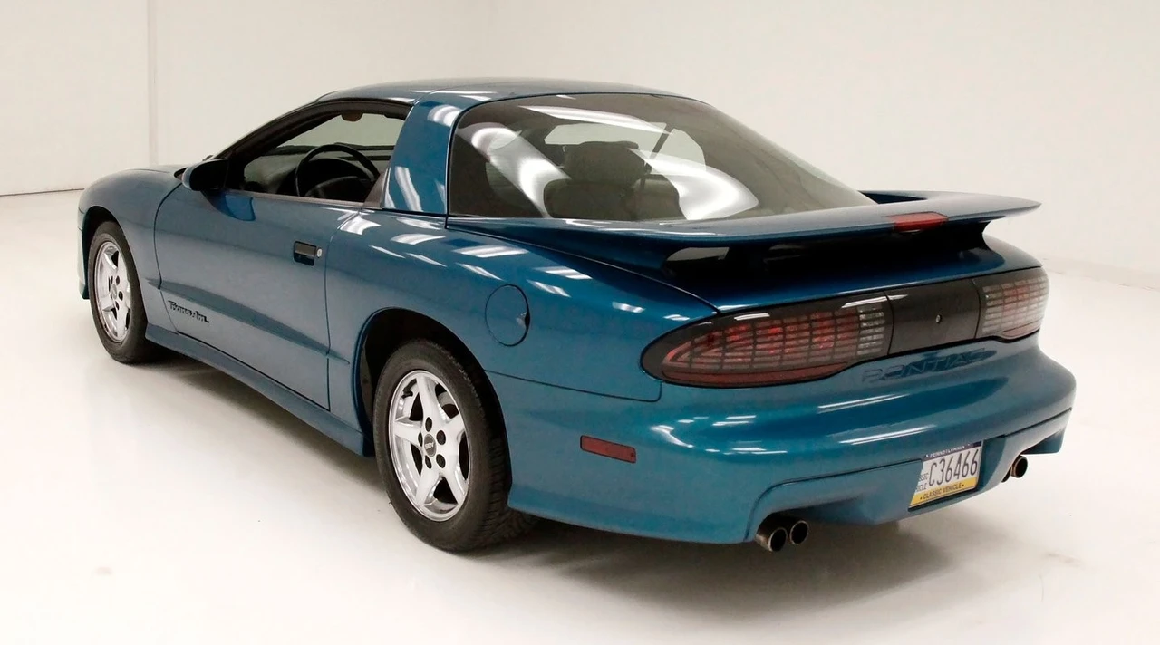 1995 Pontiac Firebird Trans Am 4th Gen - Image 3 of 12