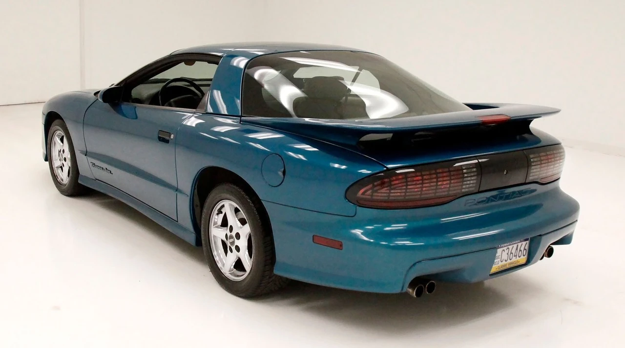 1995 Pontiac Firebird Trans Am 4th Gen - Image 3 of 12