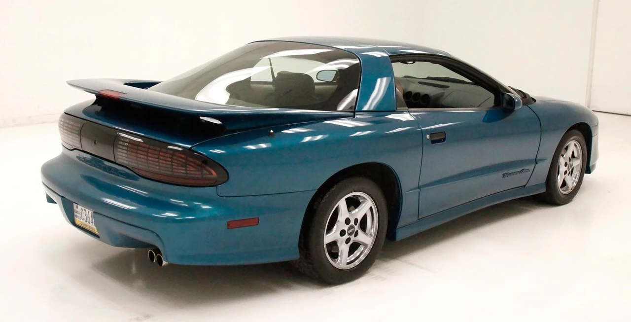 1995 Pontiac Firebird Trans Am 4th Gen - Image 5 of 12
