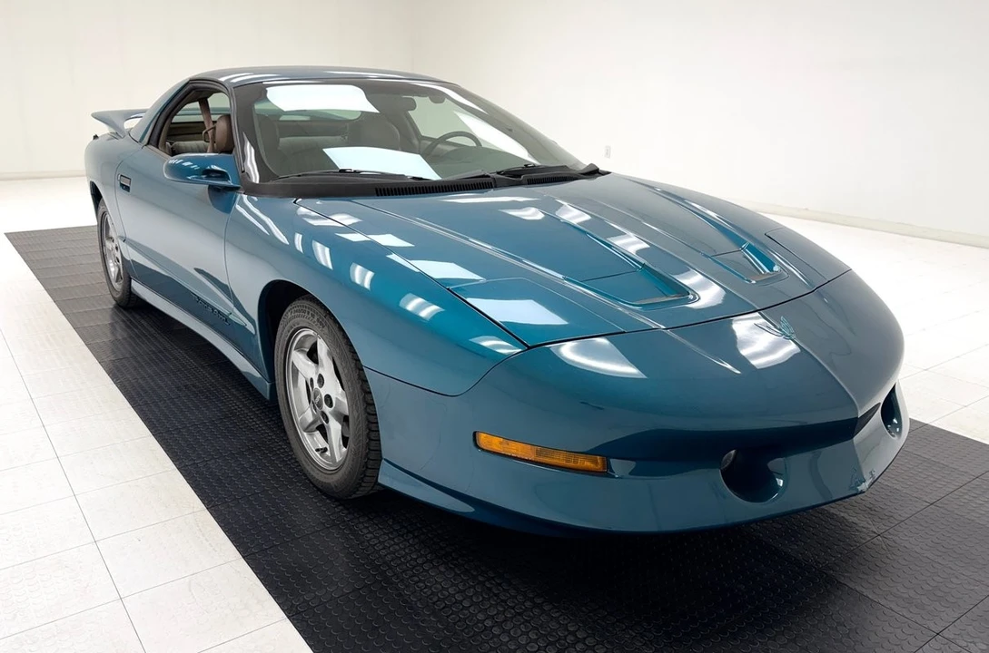 1995 Pontiac Firebird - Image 7 of 31