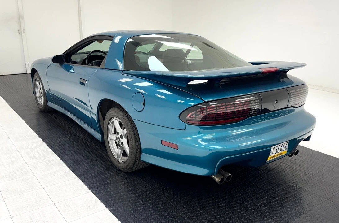 1995 Pontiac Firebird - Image 3 of 31