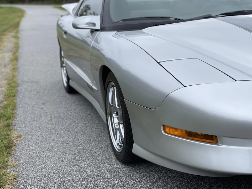 1995 Pontiac Firebird Trans Am 4th Gen - Image 19 of 31
