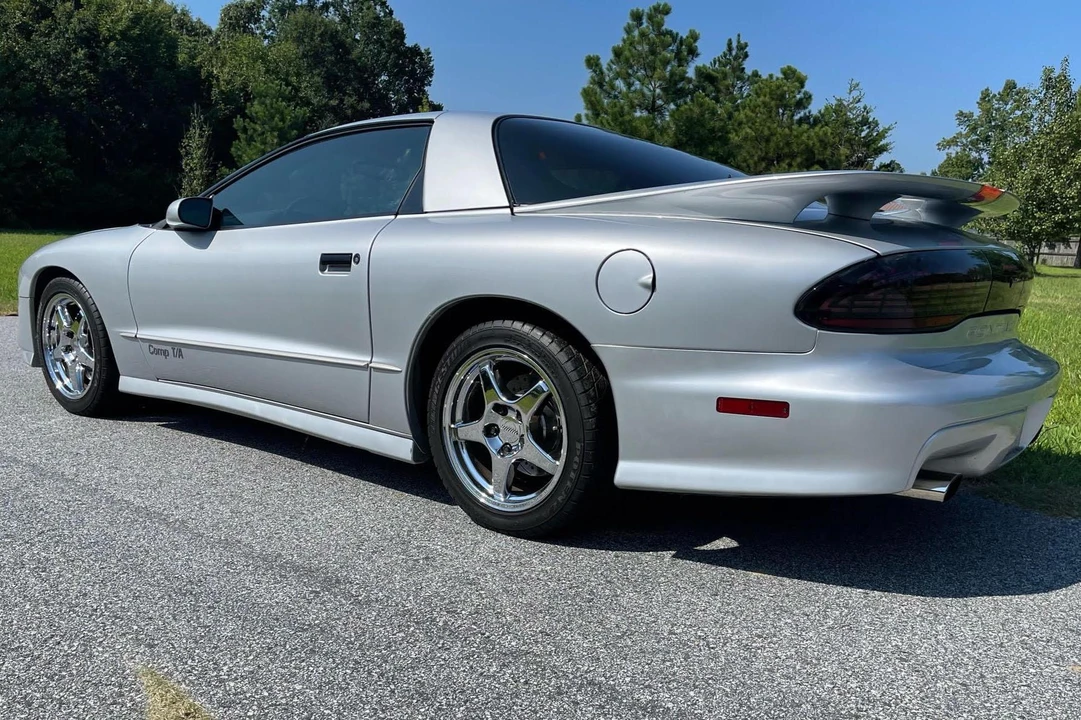 1995 Pontiac Firebird Trans Am 4th Gen - Image 4 of 31