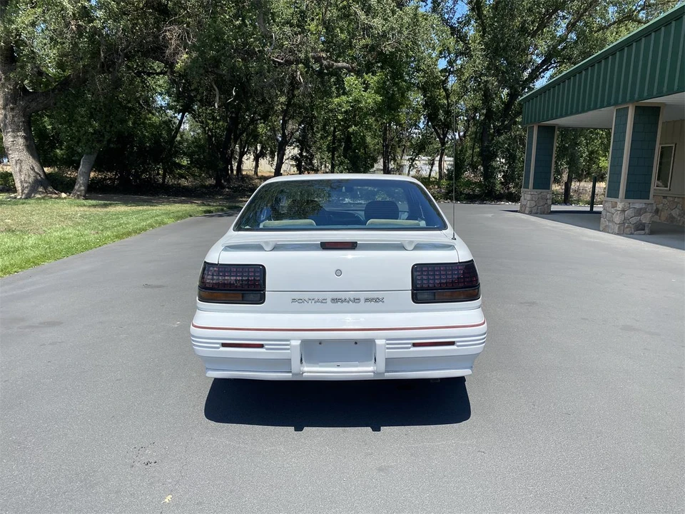 1995 Pontiac Grand Prix 3rd+ Gen - Image 7 of 31