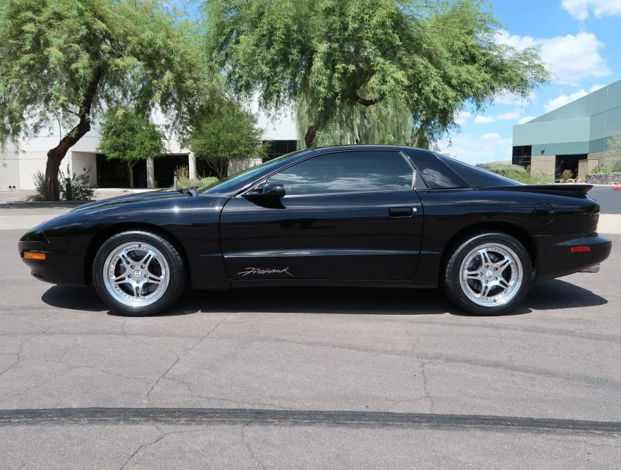 1995 Pontiac Firebird Formula 4th Gen - Image 2 of 8