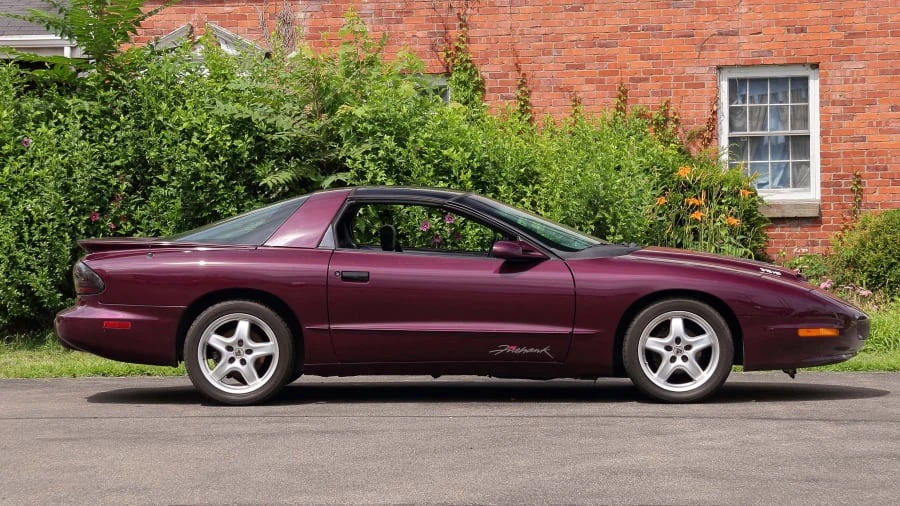 1995 Pontiac Firebird Trans Am 4th Gen - Image 2 of 12