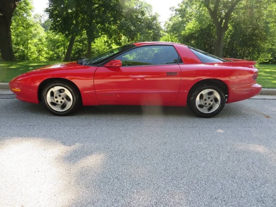 1995 Pontiac Firebird 4th Gen - Image 2 of 19