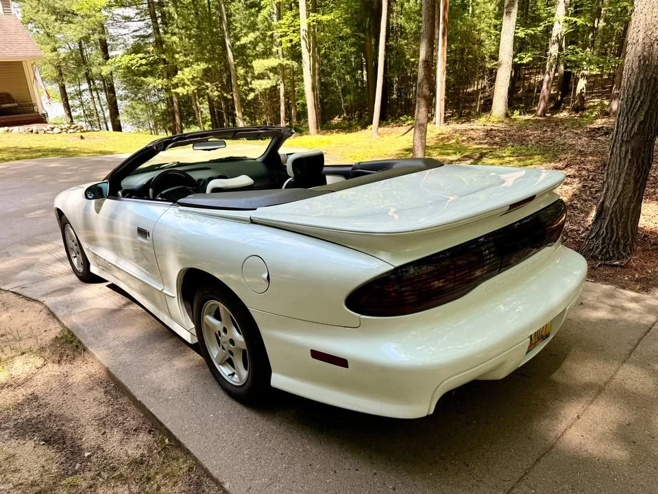 1995 Pontiac Firebird Trans Am 4th Gen - Image 8 of 12