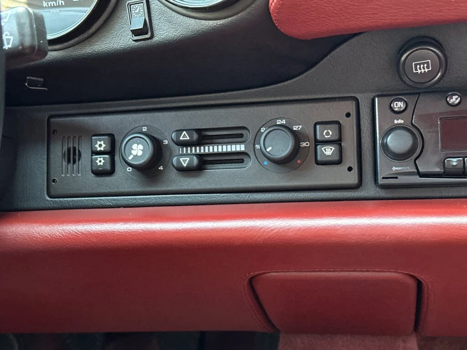 1995 Porsche 993 Carrera - Image 23 of 31
