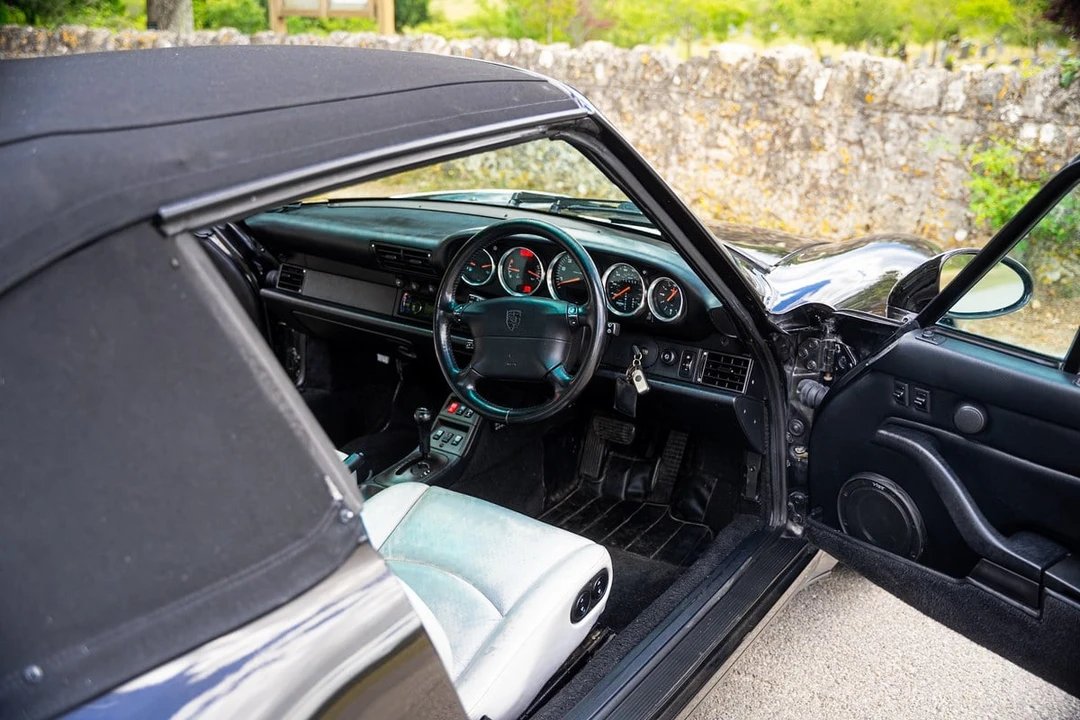 1995 Porsche 993 Carrera - Image 4 of 30