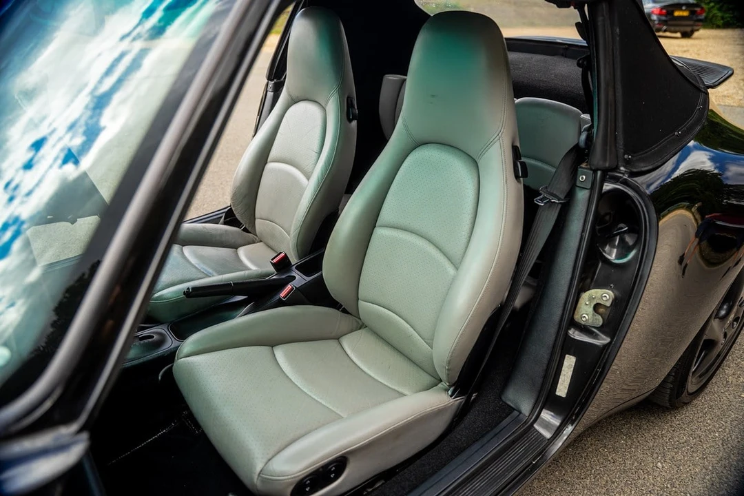 1995 Porsche 993 Carrera - Image 18 of 30