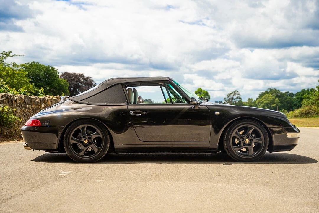 1995 Porsche 993 Carrera - Image 12 of 30