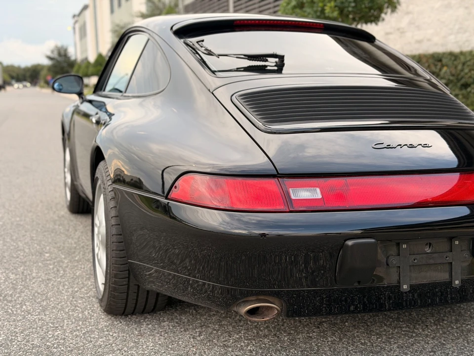 1995 Porsche 993 Carrera - Image 12 of 29