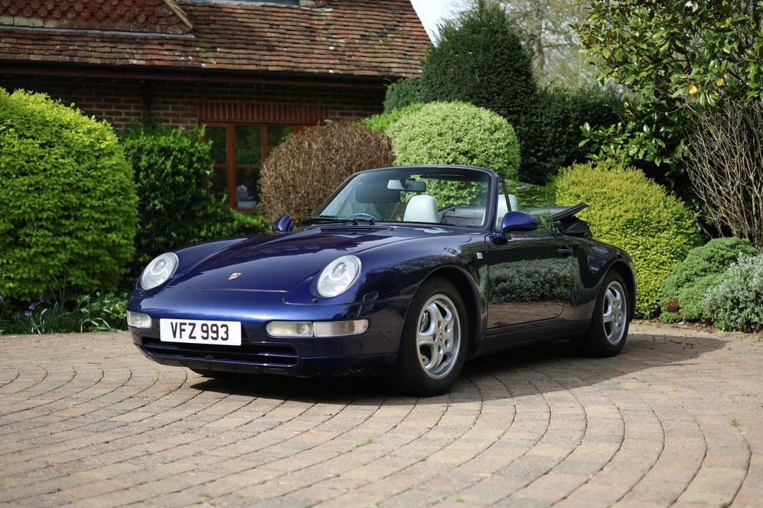 1995 Porsche 993 Carrera 4 - Image 5 of 30