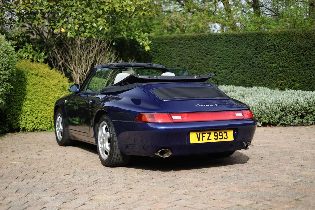 1995 Porsche 993 Carrera 4 - Image 13 of 30