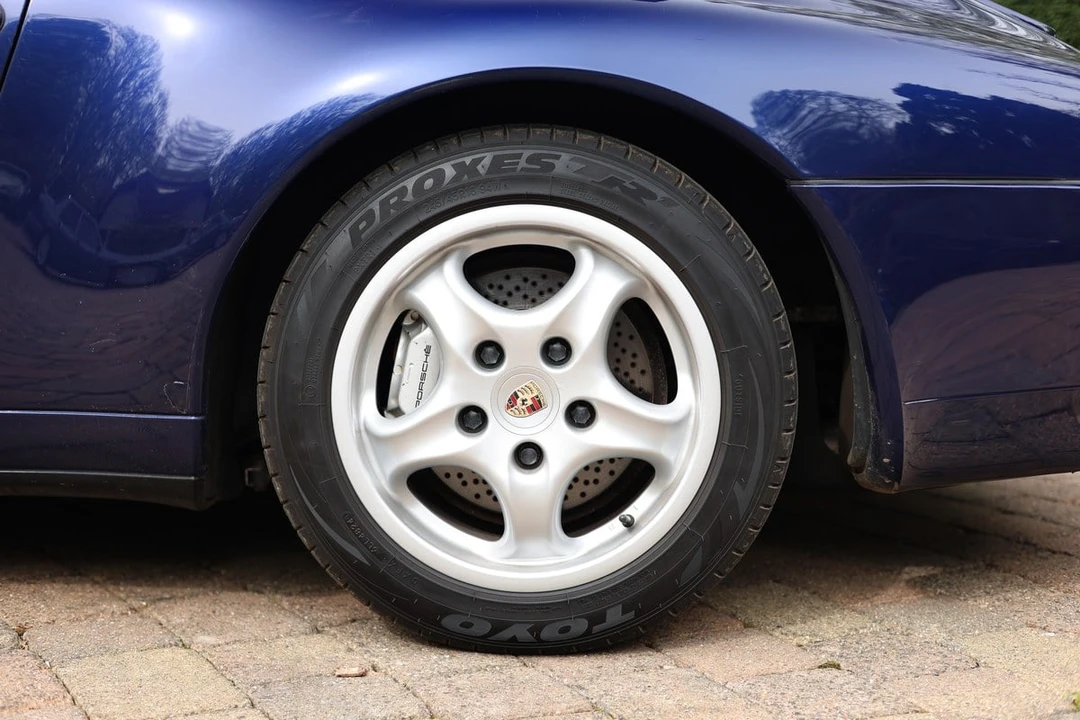 1995 Porsche 993 Carrera 4 - Image 16 of 30