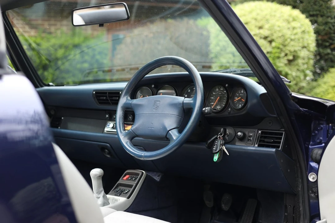 1995 Porsche 993 Carrera 4 - Image 28 of 30