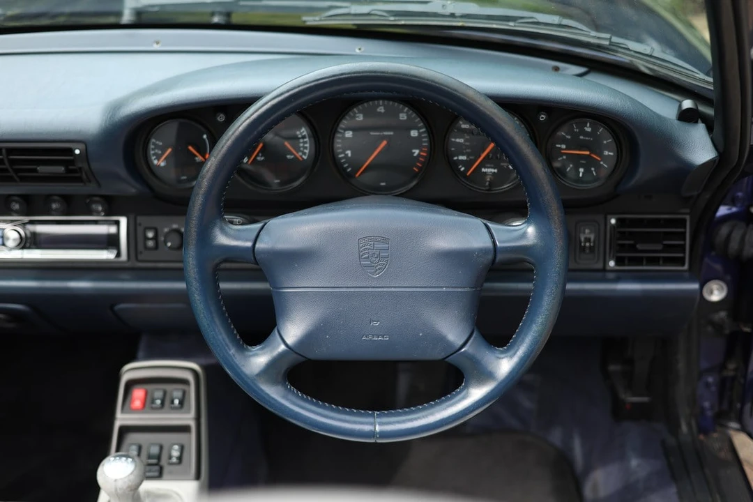 1995 Porsche 993 Carrera 4 - Image 26 of 30