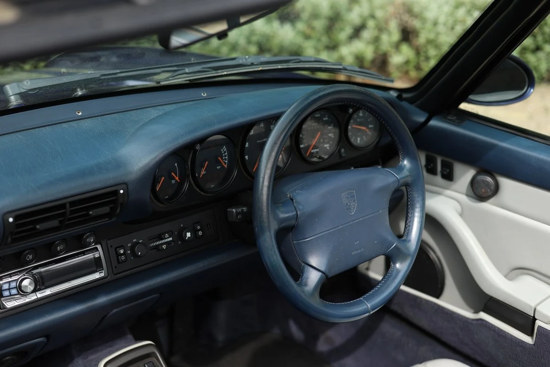 1995 Porsche 993 Carrera 4 - Image 24 of 30