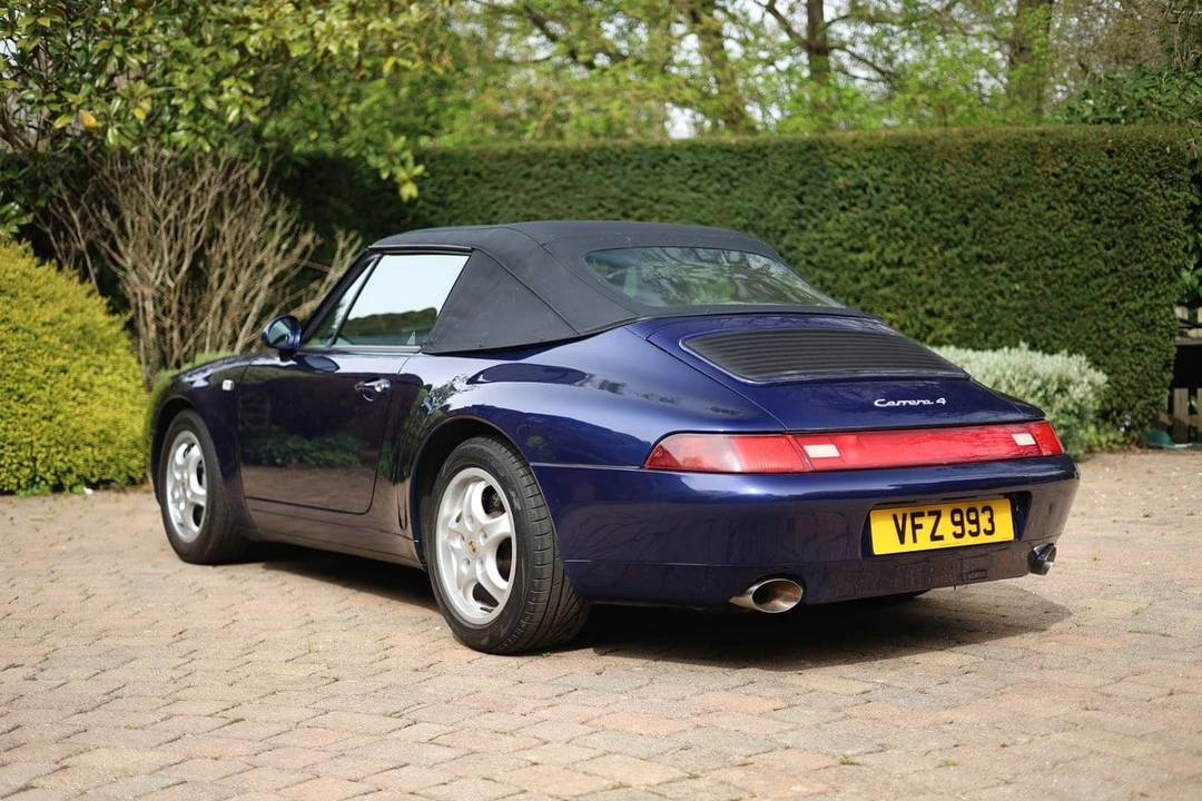 1995 Porsche 993 Carrera 4 - Image 9 of 30