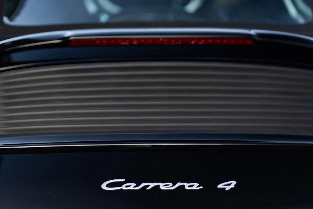 1995 Porsche 993 Carrera 4 - Image 26 of 31