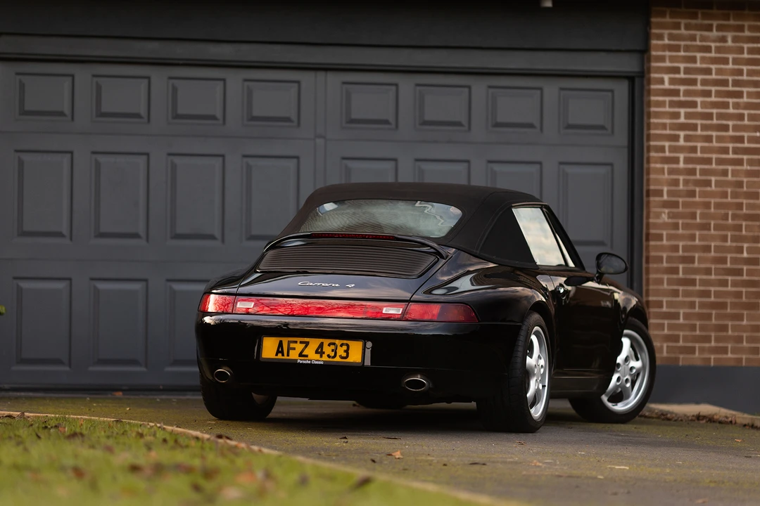 1995 Porsche 993 Carrera 4 - Image 5 of 31