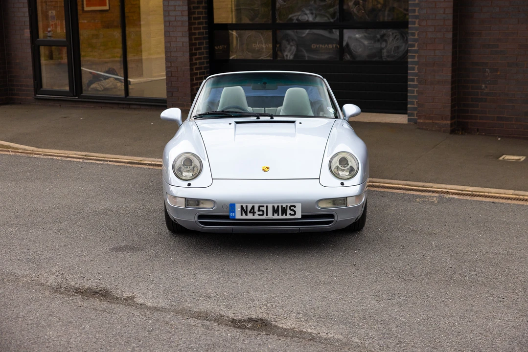 1995 Porsche 993 Carrera 4 - Image 10 of 31
