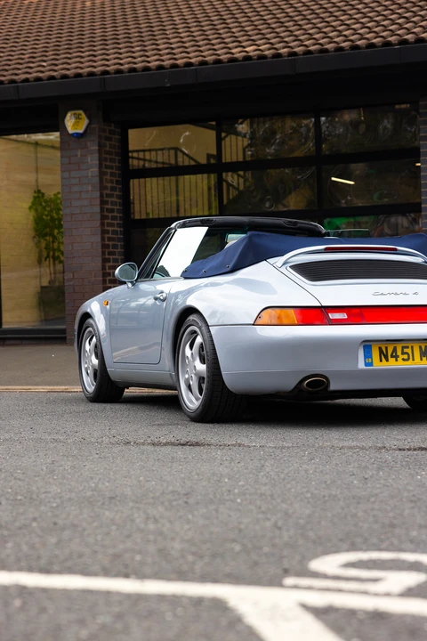 1995 Porsche 993 Carrera 4 - Image 23 of 31