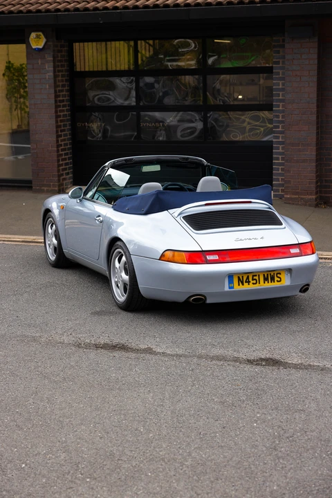 1995 Porsche 993 Carrera 4 - Image 25 of 31