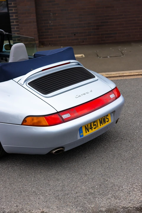 1995 Porsche 993 Carrera 4 - Image 26 of 31