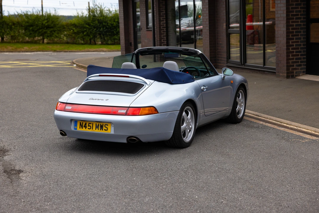 1995 Porsche 993 Carrera 4 - Image 29 of 31