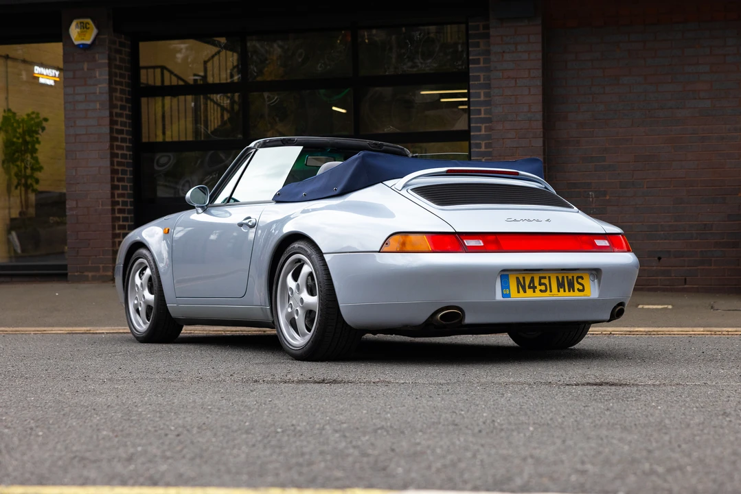 1995 Porsche 993 Carrera 4 - Image 7 of 31