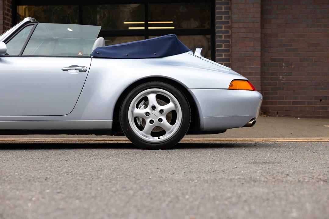 1995 Porsche 993 Carrera 4 - Image 31 of 31