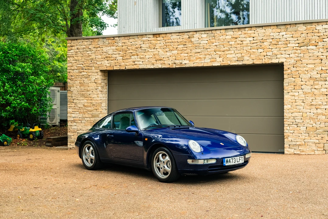 1995 Porsche 993 Carrera 4 - Image 3 of 31