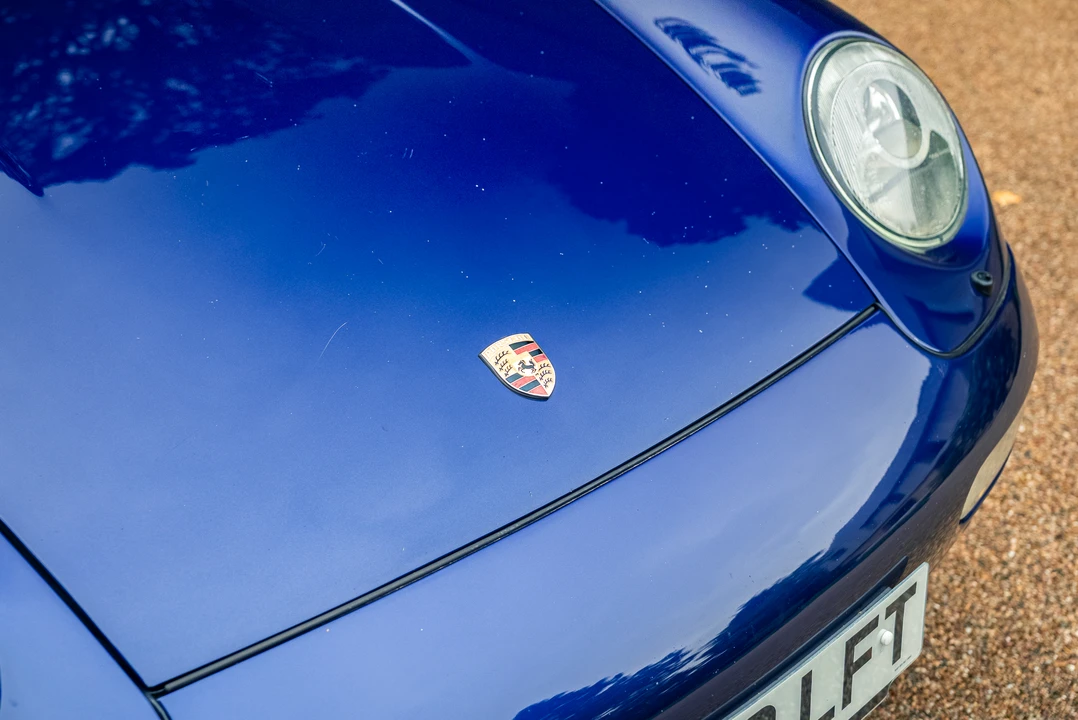 1995 Porsche 993 Carrera 4 - Image 15 of 31