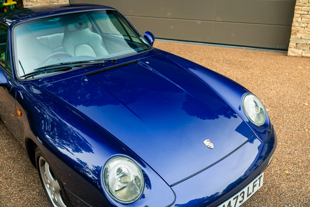 1995 Porsche 993 Carrera 4 - Image 18 of 31