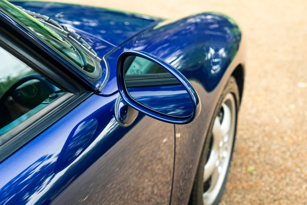 1995 Porsche 993 Carrera 4 - Image 22 of 31