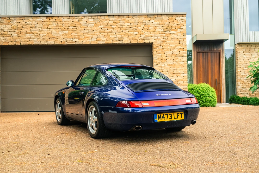 1995 Porsche 993 Carrera 4 - Image 7 of 31