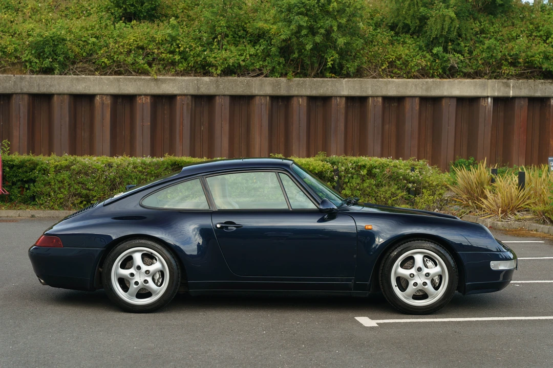 1995 Porsche 993 Carrera 4 - Image 4 of 31